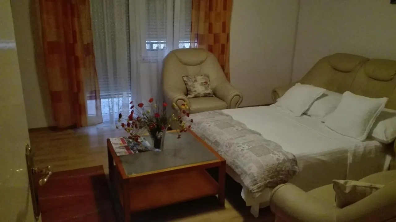 Apartmani Mila Kastela